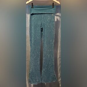 Victoria’s Secret pink flare leggings teal